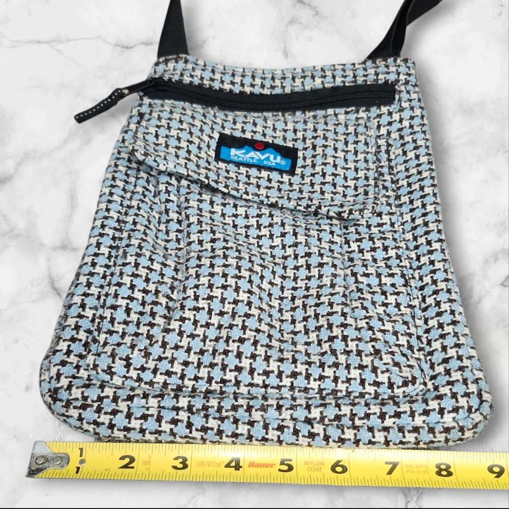 Kavu Cross Body Bag - Picture 3 of 5